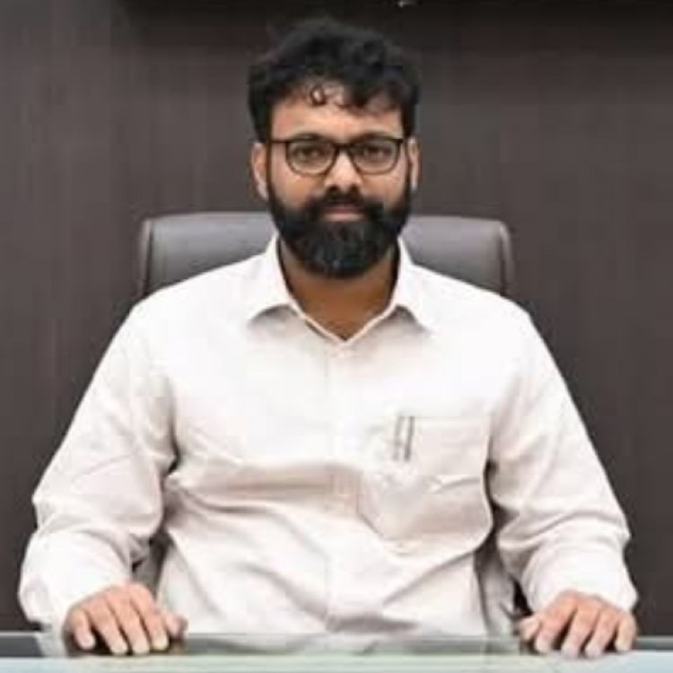 *वन्दे मातरम की 150वीं वर्षगांठ : द्वितीय चरण के अंतर्गत जिले में विभिन्न कार्यक्रमों का होगा आयोजन, कलेक्टर श्री व्यास ने व्यापक जनभागीदारी के साथ आयोजन करने के दिये निर्देश,26 जनवरी तक चलेगा विशेष अभियान*