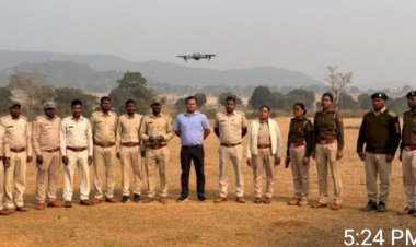 *हाथी - मानव द्वन्द कम करने जशपुर वनमंडल में ड्रोन तकनीकी की पहल,वन अमला एवं रैपीड रिस्पॉन्स टीम को दिया गया चरणबद्ध ड्रोन प्रशिक्षण*