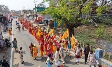 *कलश यात्रा के साथ शुरु हुआ सात दिवसीय श्रीमद भगवत क़त्था, भंडारे में प्रसाद लेने उमड़े श्रद्धालु*