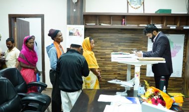 *आमजन की समस्या जनदर्शन में कलेक्टर श्री रोहित व्यास ने सुनी समस्याएँ,, आवेदनों के समयबद्ध ,पारदर्शी एवं गुणवत्तापूर्ण निराकरण के दिये निर्देश*