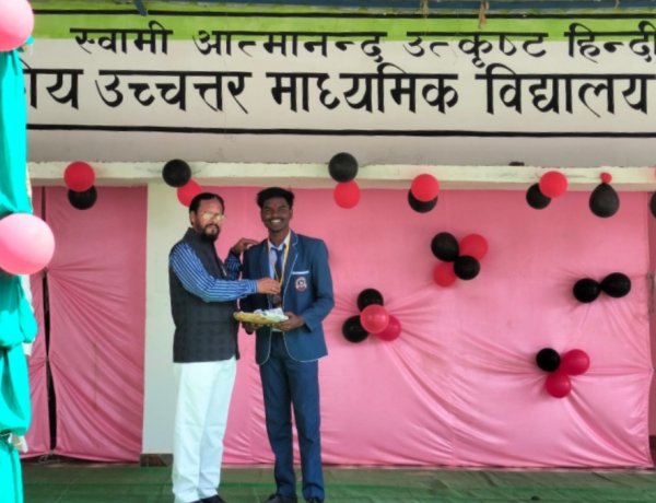 *अनुराग दास ने सरगुजा ओलम्पिक के जिला स्तरीय खेल पर प्रथम स्थान हासिल कर रचा नया कीर्तिमान,शिक्षकों ने कहा ऐसे खिलाडियों से संस्था सहित क्षेत्र को मिलता है पहचान*