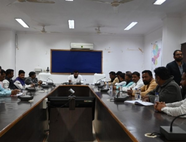 जशपुर जिले की अंतिम मातदाता सूची हुआ प्रकाशित,चार माह की विशेष गहन पुनरीक्षण (SIR)प्रक्रिया पूर्ण विस्तार से पढ़ें पुरी खबर