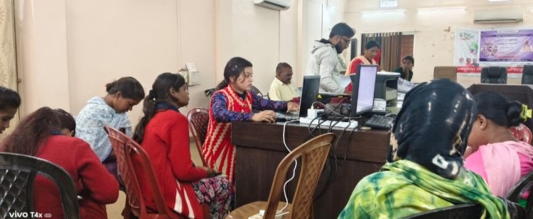 *नगरीय क्षेत्रों मे श्रम योगी मानधन योजना के तहत पंजीयन शिविर जारी,,असंगठित क्षेत्रों के श्रमिकों को 60 वर्ष के बाद मिलेगा 3000 रुपये मासिक पेंशन*