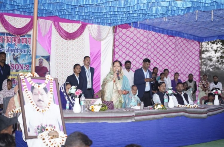 *बगिया मे क्रिकेट प्रतियोगिता सीजन 2 के विजेता रहे पगुराटांगर,श्रीमती कौशल्या साय ने स्वर्गीय ओमप्रकाश साय को समाज सेवा,जनकल्याण के.....*