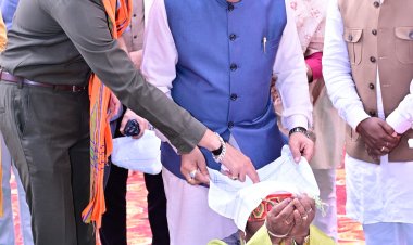 सरहुल पूजा जशपुर: सरहुल उत्सव जनजाति संस्कृति की विशिष्ठ धरोहर है,इन्हें संजो कर रखना हमारी जिम्मेदारी है- मुख्यमंत्री विष्णुदेव साय