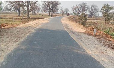 सड़क निर्माण मानकों के अनुरूप गुणवत्ता एवं संतोषजनक रुप से फरसाटोली से कोल्हेनझरिया तक सड़क मार्ग पूर्ण
