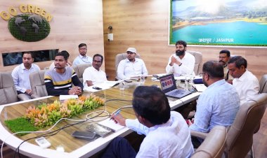 भ्रामक बातों में न आएं जिले में गैस,पेट्रोल डीजल पर्याप्त है,अगर किसी प्रकार की परेशानी हो तो निम्न नंबर में सम्पर्क करें : कलेक्टर रोहित व्यास