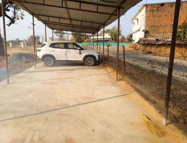 वाहन स्टेण्ड बन जाने से स्वास्थ्य केंद्र कोल्हेनझरिया में मरीजों को मिल रहा है सहूलियत