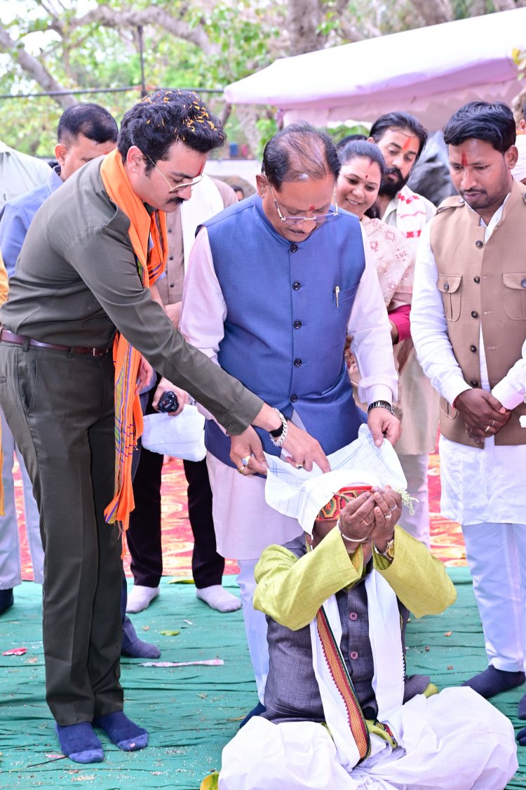 सरहुल पूजा जशपुर: सरहुल उत्सव जनजाति संस्कृति की विशिष्ठ धरोहर है,इन्हें संजो कर रखना हमारी जिम्मेदारी है- मुख्यमंत्री विष्णुदेव साय