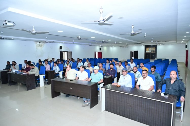 प्रशासन का सक्त निर्देश: अब सभी गैस एजेंसी गोदामों, जिले के सभी ऑयल कंपनियों मे लगेंगे सीसीटिवी कैमरा और क्या - क्या सख्ती बरती जाएगी पुरी जानकारी जानने के लिए पढ़ें बोलती खबर