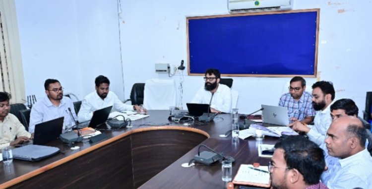 आश्रम छात्रावास का अब होगा नियमित निरीक्षण : कलेक्टर रोहित व्यास ने निरीक्षण नोडल अधिकारियों को दिये निर्देश