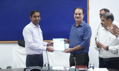 कलेक्टर रोहित व्यास के सार्थक प्रयास से अब सेवानिवृत होने वाले कर्मचारियों की सारी कागजी कार्यवाई समय पर,,अपर कलेक्टर ने शिक्षा विभाग के 9 सेवानिवृत कर्मचारियों को पेंशन स्वीकृत आदेश एवं शाल श्रीफल भेंट कर किया गया सम्मानित