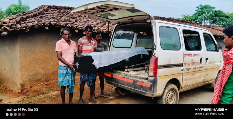 मुख्यमंत्री कैम्प कार्यालय की संवेदनशील पहल : केरल से एयरलिफ्ट कर मृत्युंजय सिंह का पार्थिव शरीर को रांची, जहाँ से पहुँचाया गया उनके गृह ग्राम