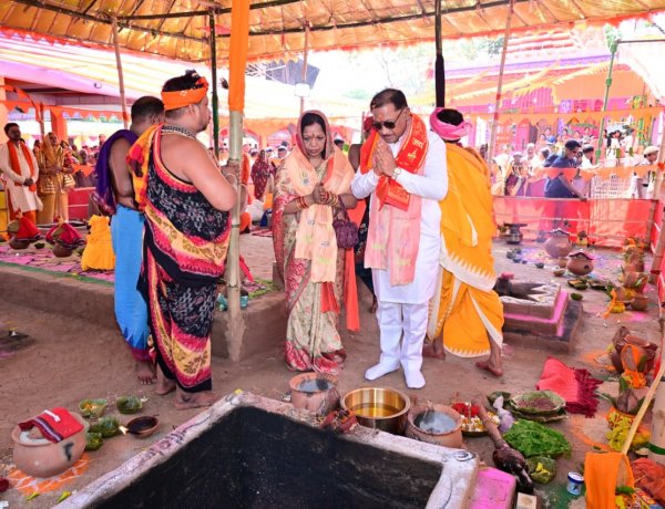मंदिर केवल आस्था का केंद्र नहीं,बल्कि समाज को जोड़ने और संस्कृति,परम्पराओं को जीवंत बनाये रखने का सशक्त माध्यम: मुख्यमंत्री श्री विष्णुदेव साय