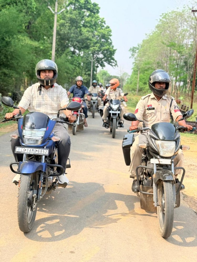 वरिष्ट पुलिस अधीक्षक डा. लाल उमेद सिंह के निर्देशानुसार थाना नारायपुर में हेलमेट जागरूकता बाइक रैली का हुआ आयोजन