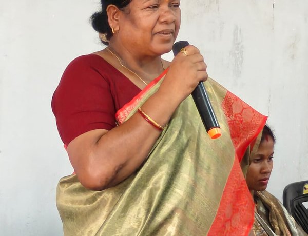 विधायक रायमुनी भगत ने स्व. दिलीप सिंह जूदेव के मूर्ति स्थापना हेतु बगीचा में की भूमि भूमिपूजन