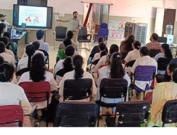 सिकल सेल के खिलाफ मजबूत हुई स्वास्थ्य व्यवस्था, दुलदुला में स्वास्थ्यकर्मियों को मिला विशेषज्ञ प्रशिक्षण