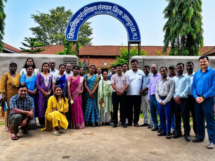 जशपुर में शिक्षा की नई क्रांति: 202 स्कूलों में सादरी भाषा से होगी पढ़ाई, 'नींव' कार्यक्रम की शुरुआत"