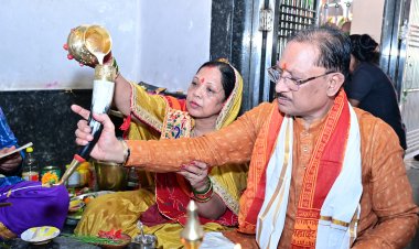 सावन के तीसरे सोमवार और नागपंचमी पर फलेश्वरनाथ महादेव की भक्ति में डूबे मुख्यमंत्री साय