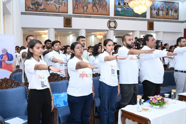 100 सप्ताह की मुहिम शुरू: नशे के खिलाफ युवाओं ने भरी हुंकार, विकसित भारत का लिया संकल्प