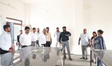 कलेक्टर ने पालीटेक्निक कालेज का किया निरीक्षण