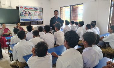 पढ़ाई के साथ जीवन की समझ भी जरूरी: जशपुर में विद्यार्थियों को सिखाए गए आत्मविश्वास, निर्णय और तनाव प्रबंधन के गुर”
