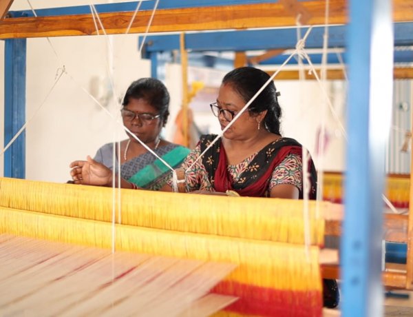 करघे से कमाई तक: घोलेंग में हुनर को मिल रही नई उड़ान, मजबूत हो रही आत्मनिर्भरता की राह