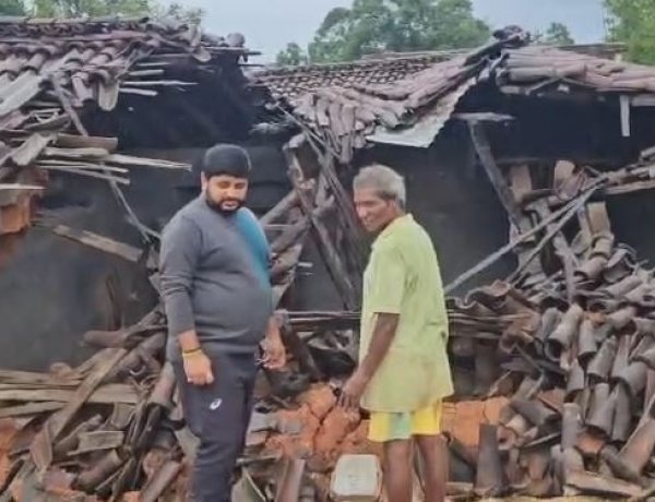 मुसीबत की घड़ी में बारिश के बीच मौके पर पहुंचे जनपद उपाध्यक्ष अरविंद गुप्ता, एसडीएम से की तत्काल राहत की पहल