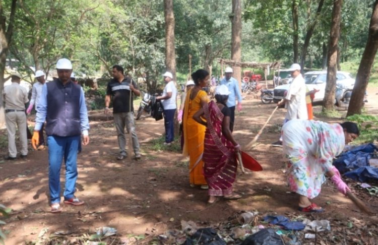 आस्था, प्रकृति और स्वच्छता का संगम: खुड़िया रानी में 600 से अधिक लोगों ने किया श्रमदान