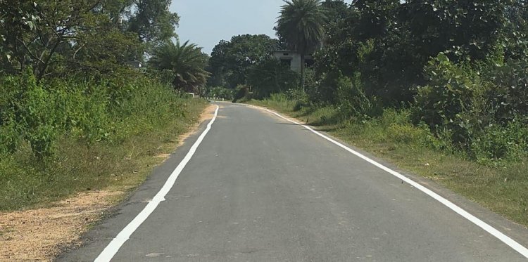 मुख्यमंत्री विष्णुदेव साय की पहल पर माझाटोली को मिली सड़क की सौगात, निर्माण पूरा होने पर ग्रामीणों ने जताया आभार