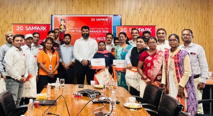 जशपुर के 14 शिक्षकों का बढ़ा मान, टॉप टीचर अवार्ड 2026 से कलेक्टर ने किया सम्मानित